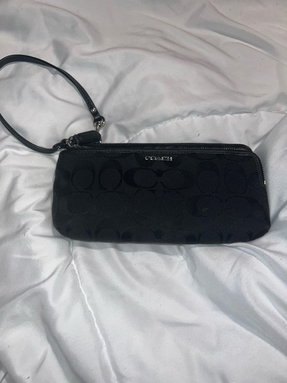 Coach Black Signature Zip Wristlet - Picture 4 of 9